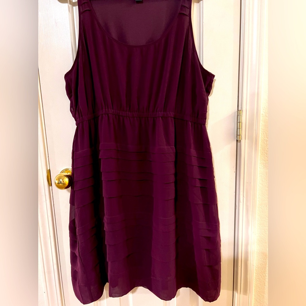 Women’s plus size ribbed shear dress